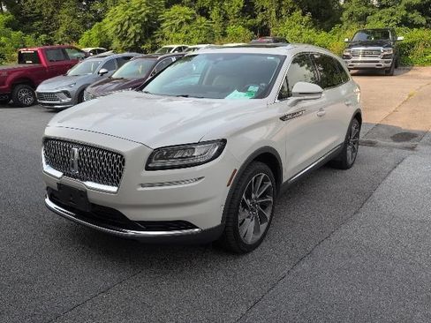 Used 2023 Lincoln Nautilus Reserve w/ Equipment Group 201A AWD/4WD image 3