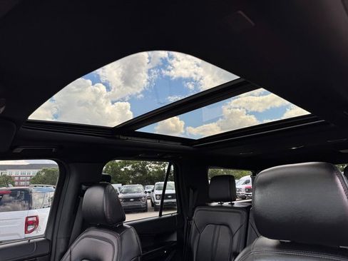 Certified 2021 Ford Expedition Max Limited image 32