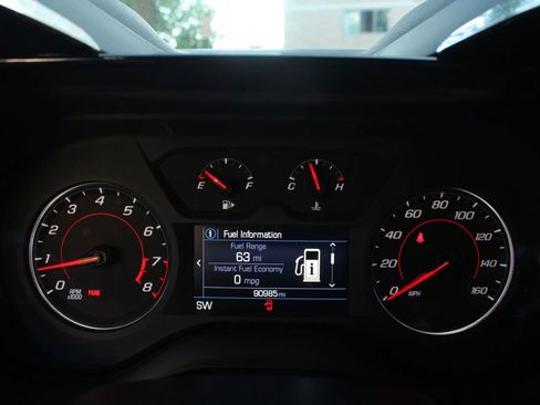 Used 2021 Chevrolet Camaro LT w/ Technology Package image 23