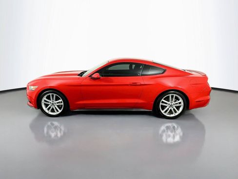 Used 2015 Ford Mustang Coupe RWD image 8