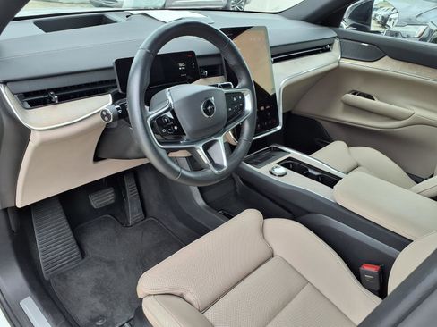 Certified 2025 Volvo EX90 Ultra AWD/4WD image 21