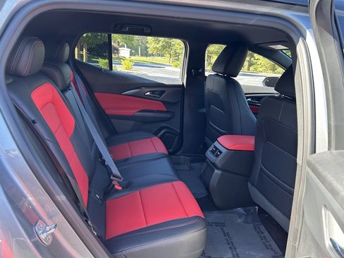 New 2025 Chevrolet Equinox EV RS image 38