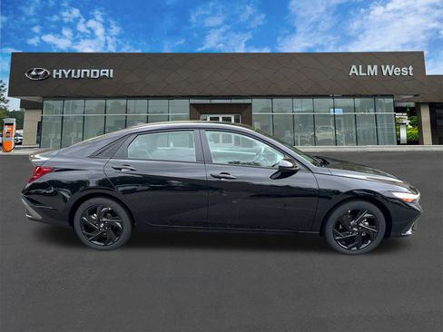 New 2026 Hyundai Elantra Sport image 4