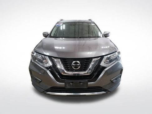 Used 2019 Nissan Rogue SV image 8