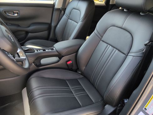 Used 2026 Honda HR-V EX-L image 16