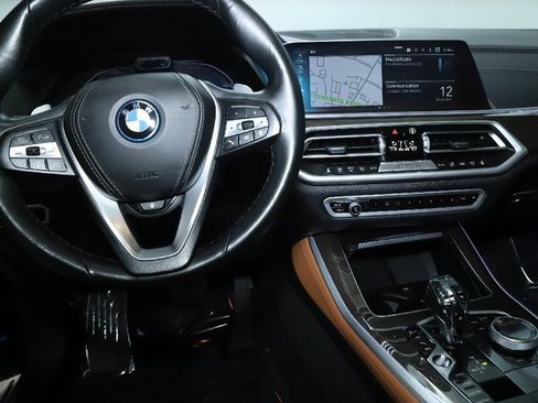 Certified 2022 BMW X5 xDrive45e w/ Executive Package image 31