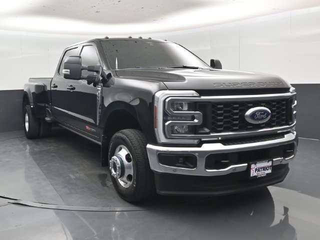 Used 2025 Ford F350 Lariat w/ Lariat Ultimate Package AWD/4WD image 1