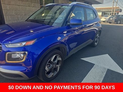 Used 2025 Hyundai Venue SEL FWD image 1