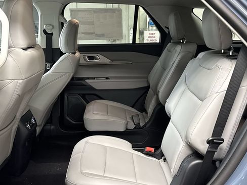 New 2026 Ford Explorer Active w/ Active Comfort Package AWD/4WD image 25