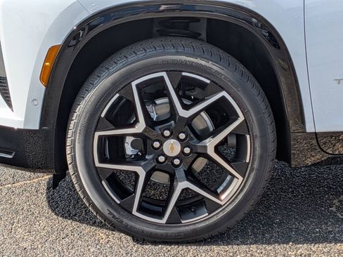 New 2026 Chevrolet Traverse High Country image 11