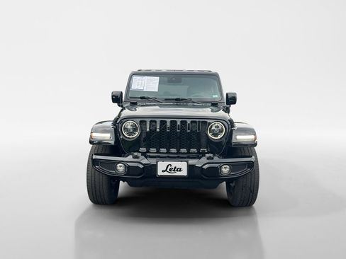 Used 2023 Jeep Wrangler Unlimited Sahara AWD/4WD image 8