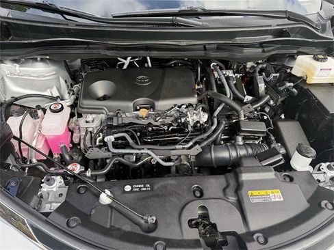 Certified 2024 Toyota Sienna XLE image 27