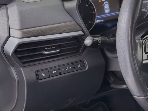 Used 2023 Nissan Altima 2.5 SL FWD image 12