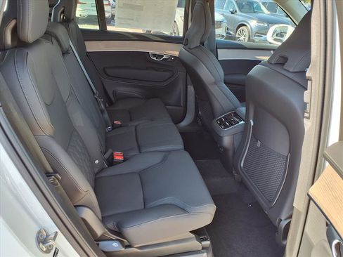 New 2026 Volvo XC90 B5 Plus w/ Protection Package Premier image 10