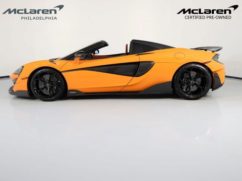 Used 2020 McLaren 600LT Spider RWD image 9