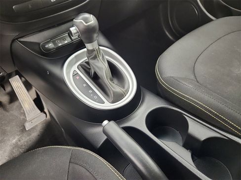 Used 2014 Kia Soul + image 21