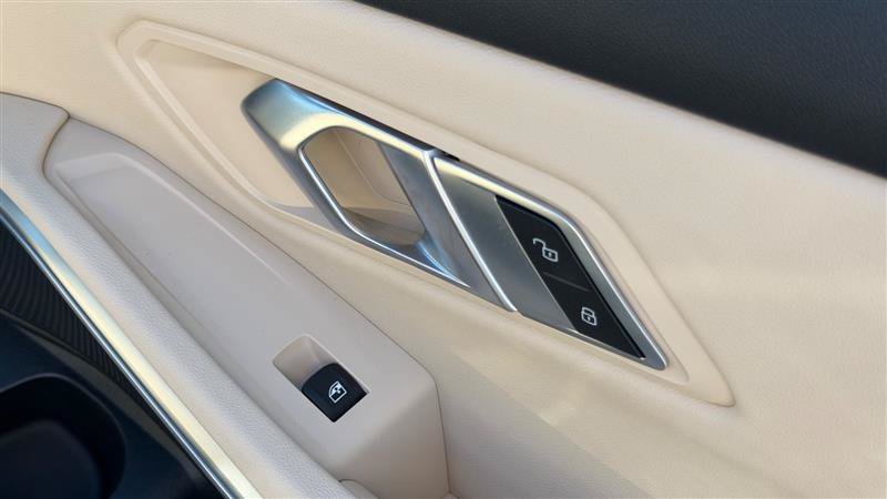 Used 2022 BMW 330i Sedan RWD image 36