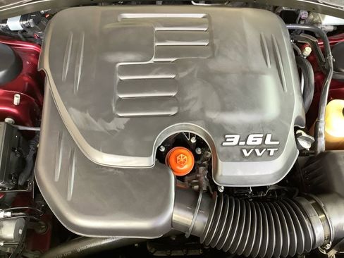 Used 2019 Chrysler 300 Touring w/ Sport Appearance Package RWD image 21