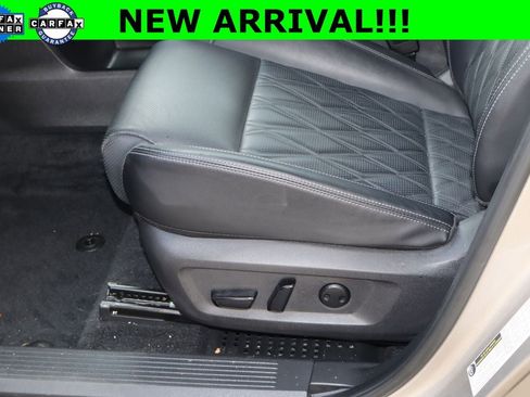 Used 2024 Nissan Rogue Platinum w/ Platinum Premium Package FWD image 15