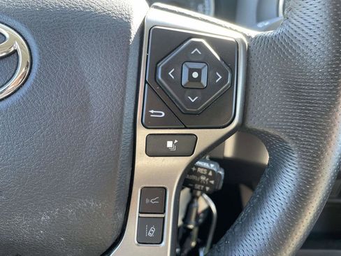 Used 2022 Toyota Tacoma SR5 image 23