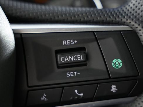 Used 2024 Mitsubishi Outlander SEL image 25