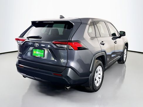 Used 2024 Toyota RAV4 LE FWD image 10