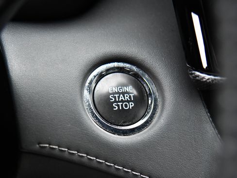 Used 2022 Toyota Highlander XSE image 27