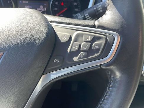 Used 2022 Chevrolet Equinox LT FWD image 27