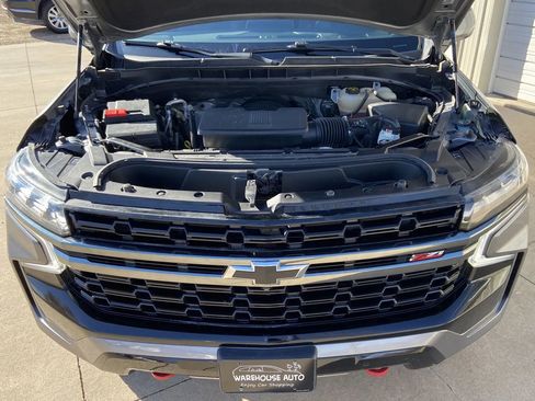 Used 2022 Chevrolet Suburban Z71 w/ Off-Road Capability Package image 31