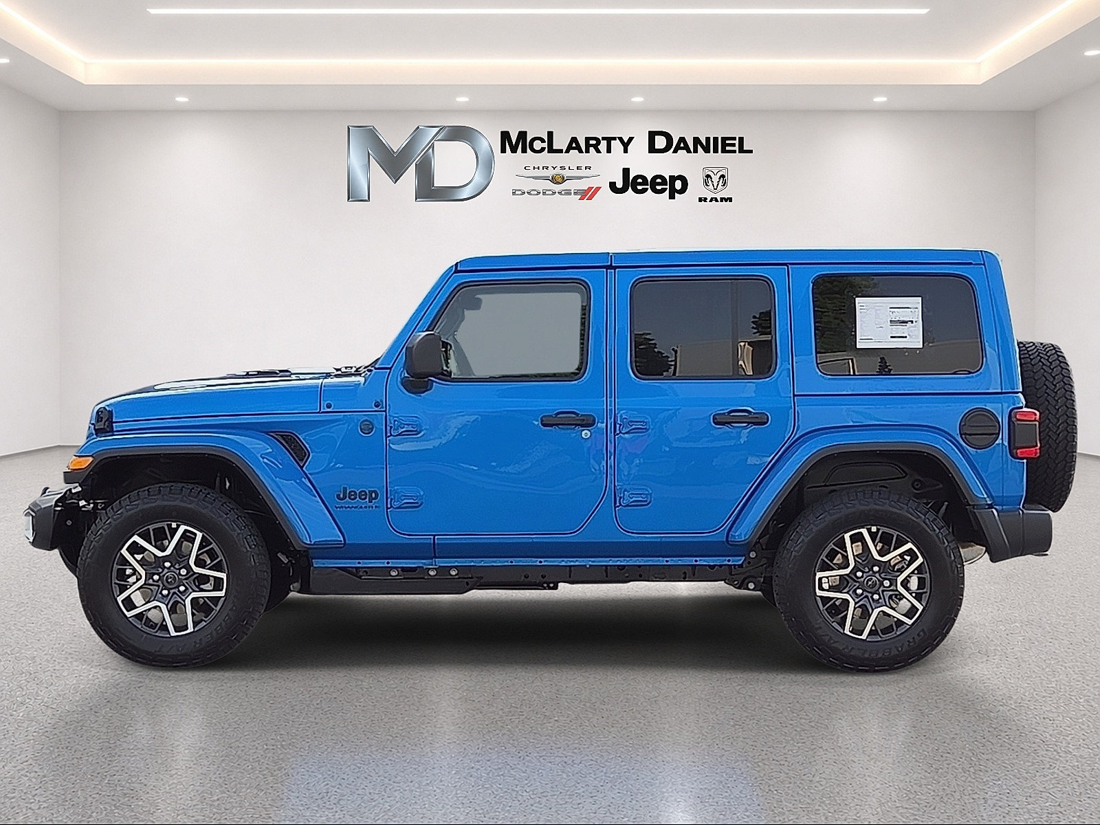 New 2026 Jeep Wrangler Unlimited Sahara AWD/4WD image 3
