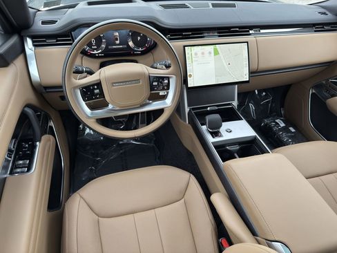 New 2025 Land Rover Range Rover SE image 12
