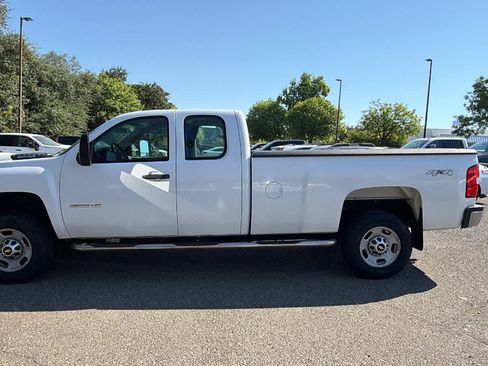 Used 2011 Chevrolet Silverado 2500 W/T AWD/4WD image 8