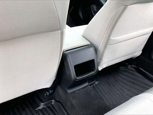 Used 2018 Honda Accord LX image 10