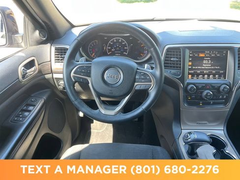 Used 2014 Jeep Grand Cherokee Laredo w/ 18" Wheel & 8.4" Radio Group AWD/4WD image 13