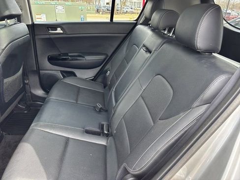 Used 2020 Kia Sportage EX w/ EX Technology Package image 17