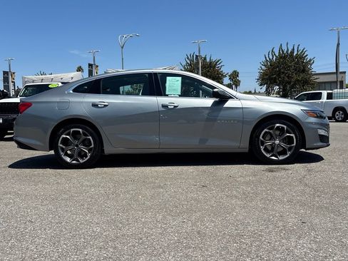 Used 2024 Chevrolet Malibu LT FWD image 2