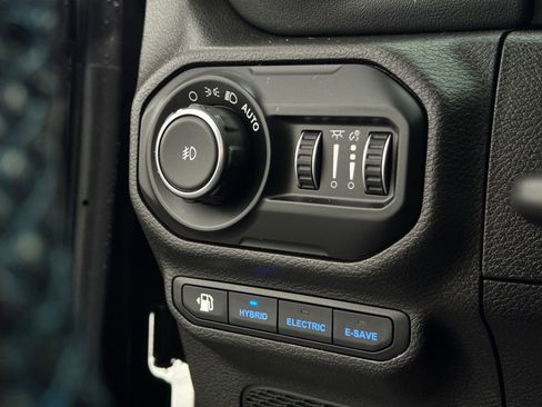 Used 2021 Jeep Wrangler Unlimited Rubicon 4xe w/ Cold Weather Group image 40