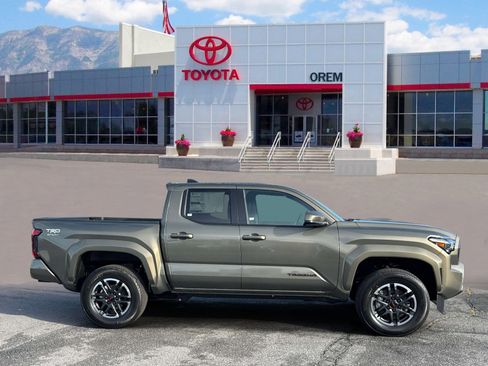 New 2026 Toyota Tacoma TRD Sport image 3