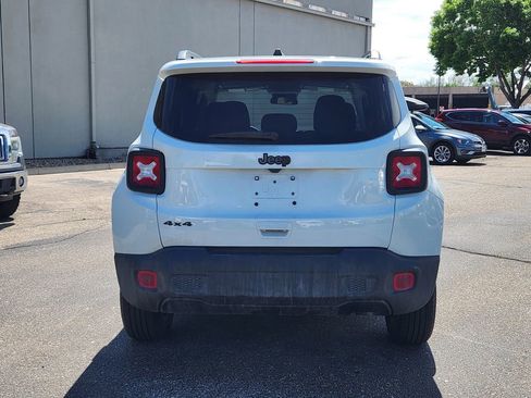 Used 2023 Jeep Renegade Latitude AWD/4WD image 6