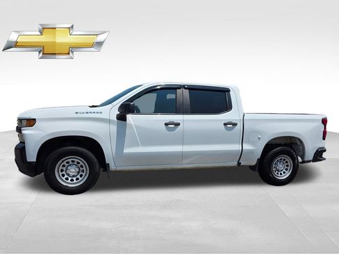 Used 2019 Chevrolet Silverado 1500 W/T w/ WT Convenience Package RWD image 3