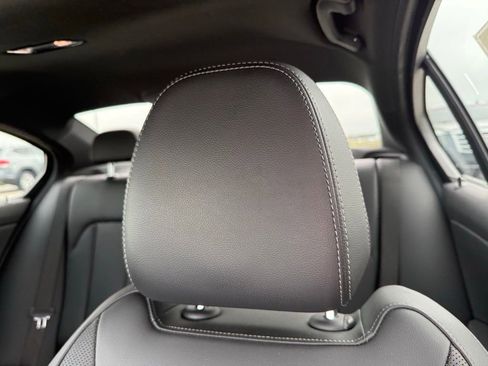 Used 2023 BMW 330i xDrive Sedan w/ Driving Assistance Package image 19