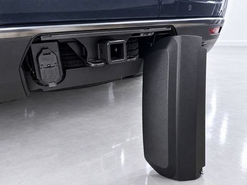 Used 2023 GMC Yukon AT4 AWD/4WD image 18