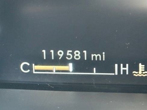 Used 2021 Lincoln Nautilus FWD w/ Equipment Group 101A image 16