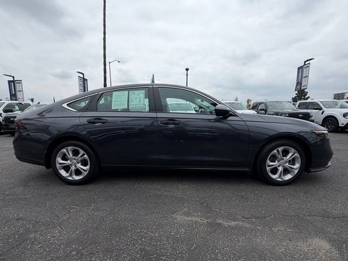 Used 2025 Honda Accord LX image 11