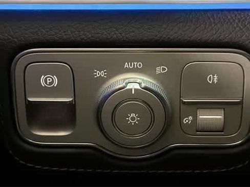 Used 2024 Mercedes-Benz GLS 580 4MATIC image 18