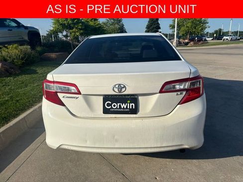 Used 2012 Toyota Camry LE FWD image 11