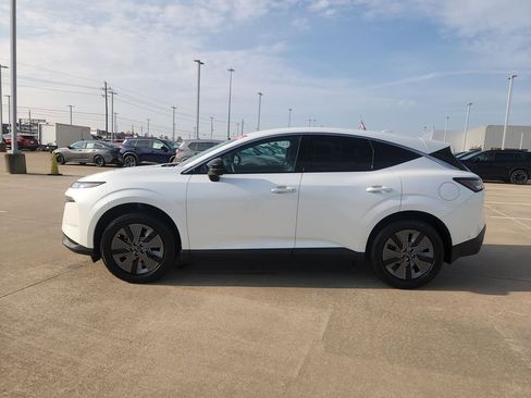 Certified 2025 Nissan Murano SL image 8