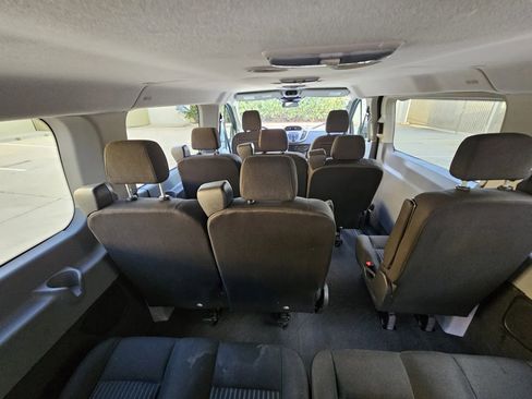 Used 2017 Ford Transit 350 XLT RWD image 9