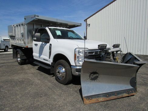 Used 2024 Ford F350 XL w/ Snow Plow Prep Package image 9