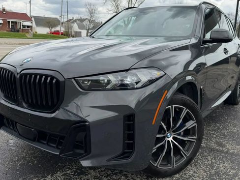 Used 2024 BMW X5 xDrive40i w/ Premium Essential Package AWD/4WD image 1